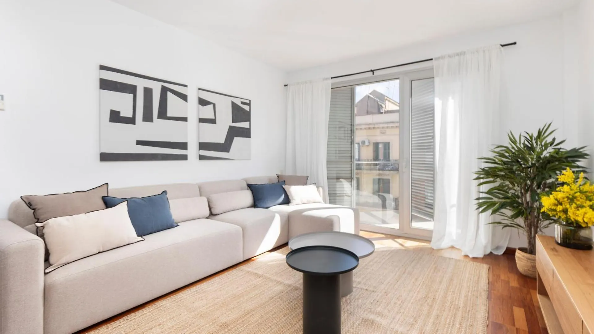 Enjoy Apartments Calle Paris Super Stylish Barcelona 0*,  Spain